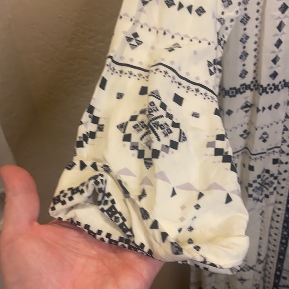 Forever 21 lightweight long line geometric design cardigan 3/4 sleeve med - Picture 3 of 7